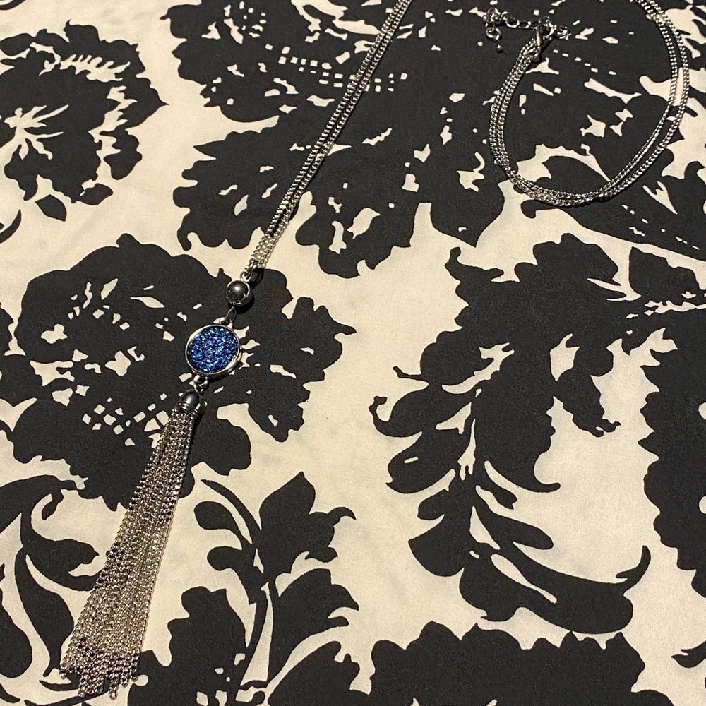 Druzy style pendant necklace